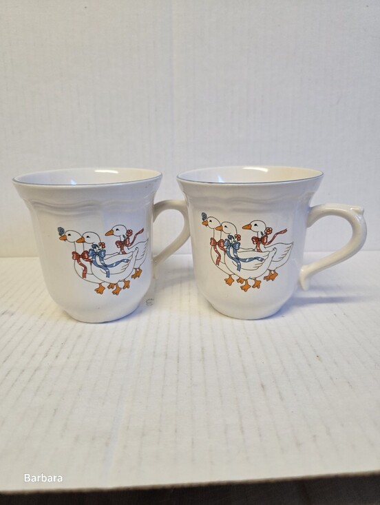 BrickOven Stoneware Other - BrickOven 80s Stoneware Set of 2 Ceramic Geese Mugs/Cups